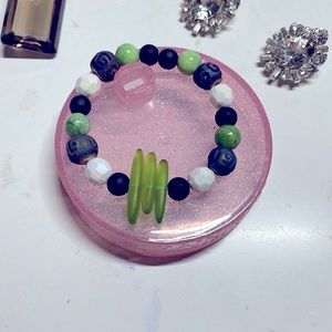 Emerald green bracelet with faux green sea glass beads